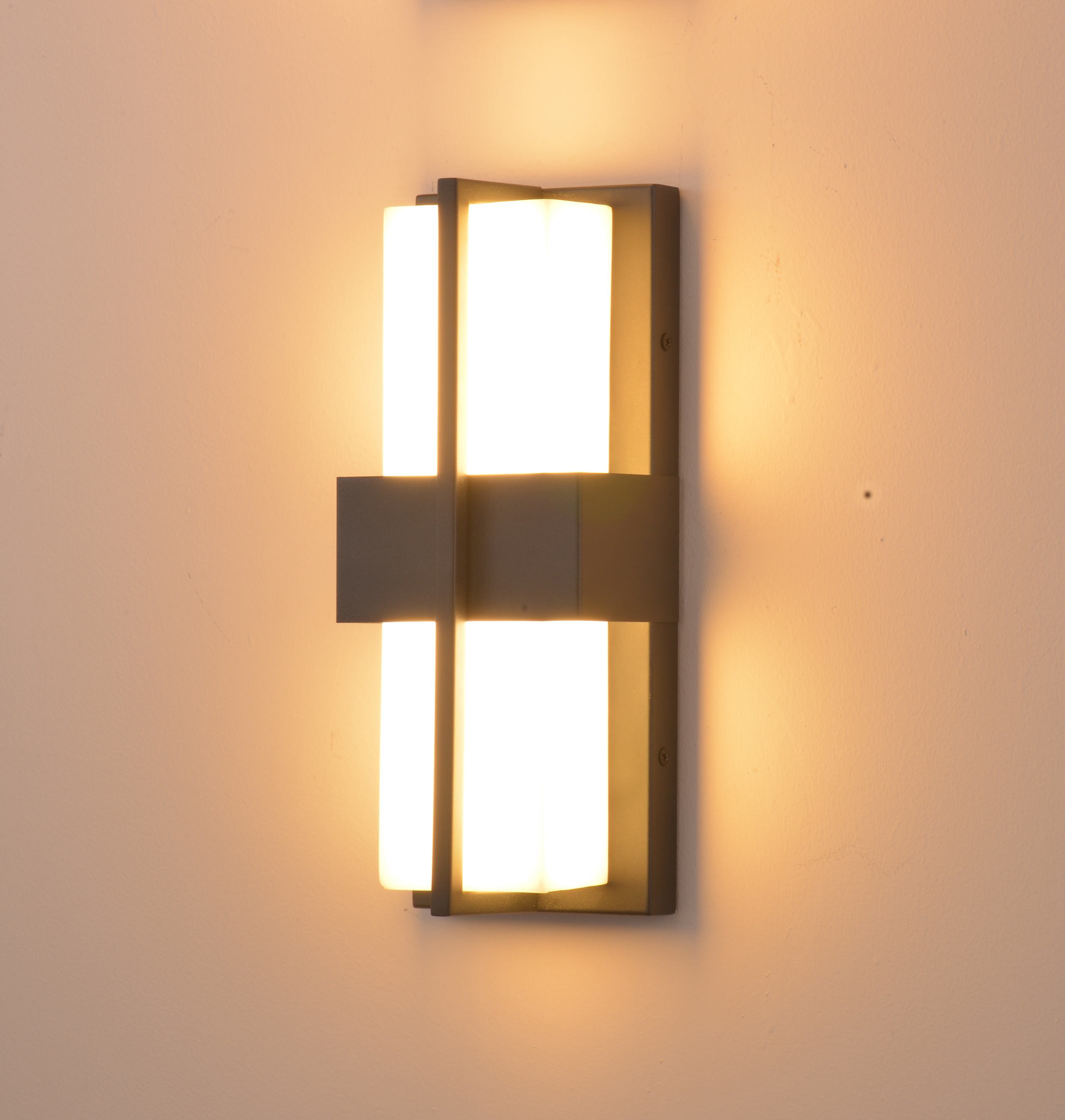 Modern Geometrik Metal Aplik